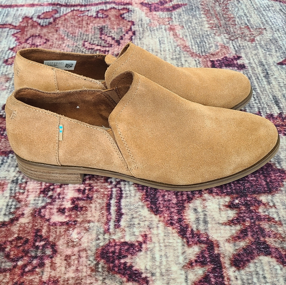 TOMS Shaye camel suede low ankle booties loafer block heel shootie